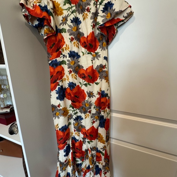 Tuckernuck Dresses & Skirts - Tuckernuck Cream Midi Dress with Red and Blue Floral Print